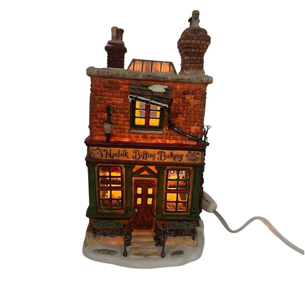 Dept. 56 Norfolk Biffins Bakery Christmas Village 2002 56.58491 - Picture 5 of 7